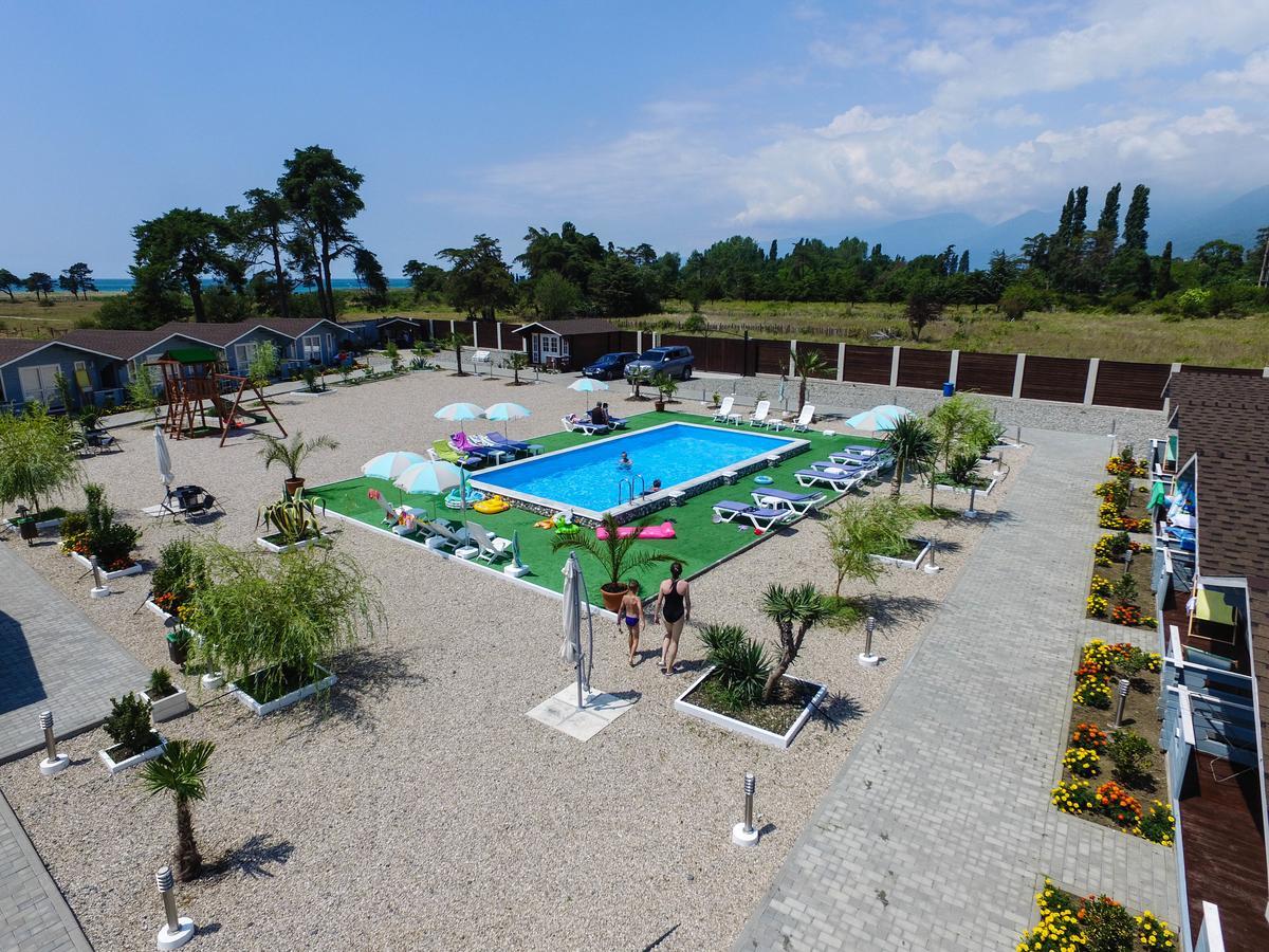 Letnjaya Skazka Hotel Alakhadze Exterior foto