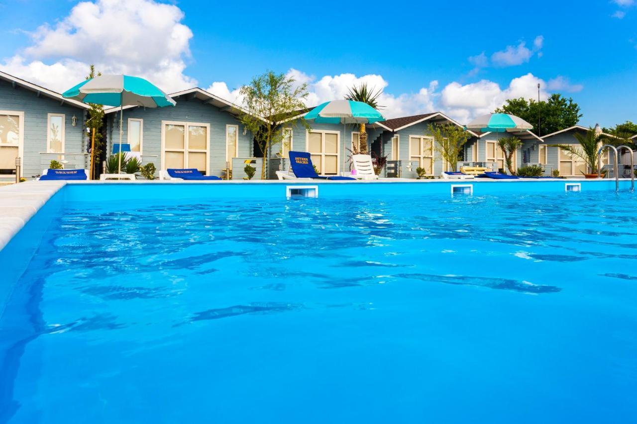 Letnjaya Skazka Hotel Alakhadze Exterior foto